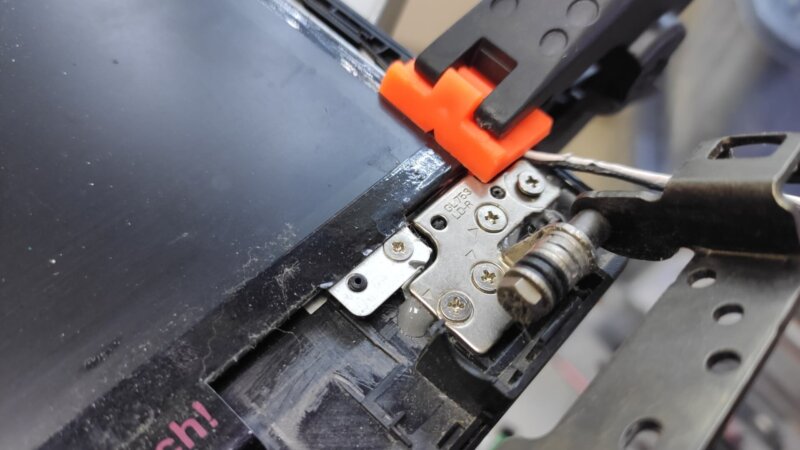 Ремонт корпуса ноутбука